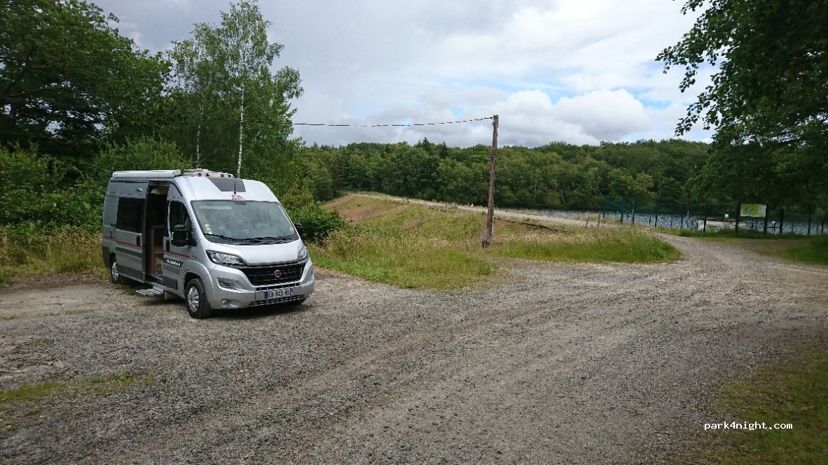 (87250) Saint-Pardoux - Unnamed Road — foto