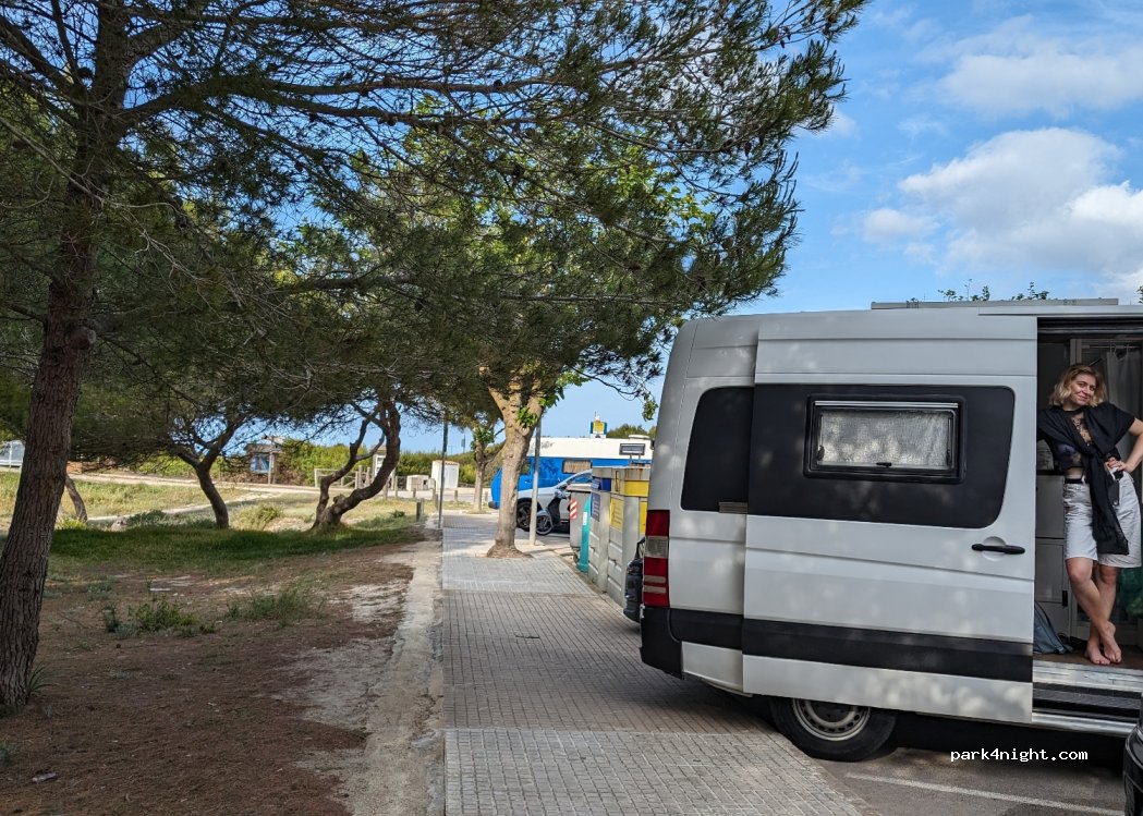 (07458) Muro - Carrer Joglars — foto 3