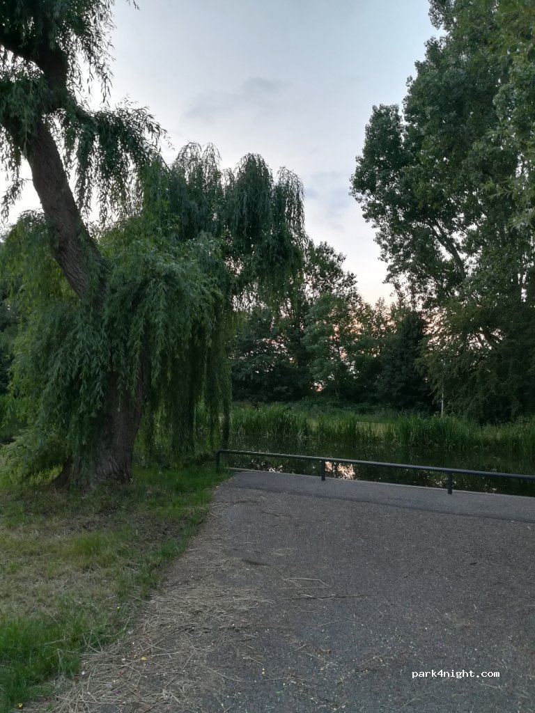 (2406 LD) Alphen aan den Rijn - Verlengde Aarkade — foto