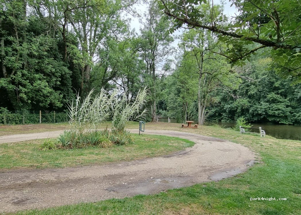 (89270) Bessy-sur-Cure - 26 Rue Daumas — foto