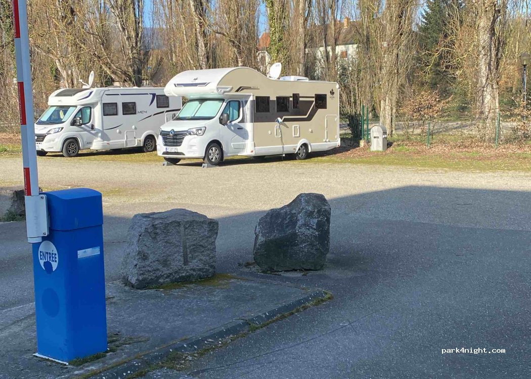 Wohnmobilstellplatz Parking Saverne — foto 5