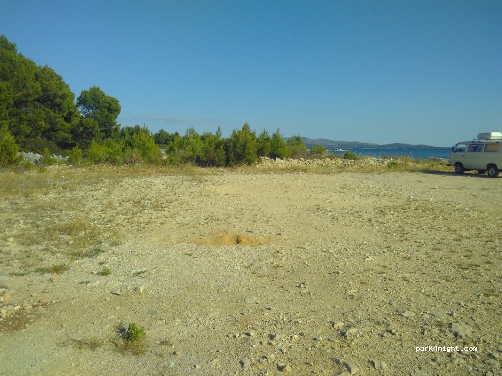 (22000) Šibenik - 44 Podsolarsko — foto