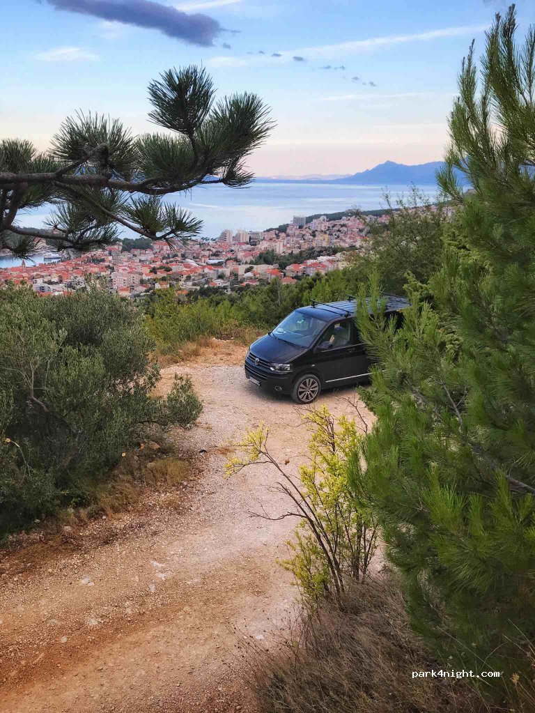 (21300) Makarska - 10 Put Mlinica — foto