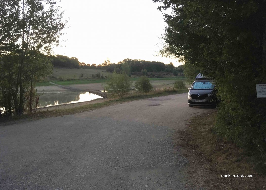(32100) Caussens - Unnamed Road — foto 2