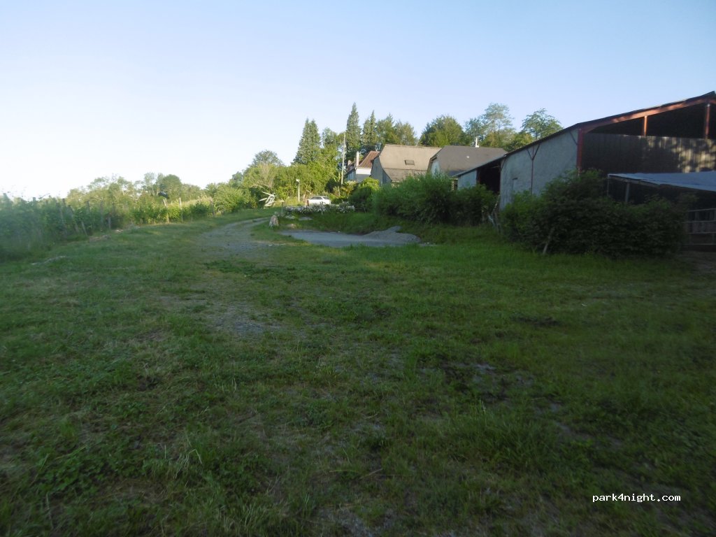 DOMAINE LATAPY — foto
