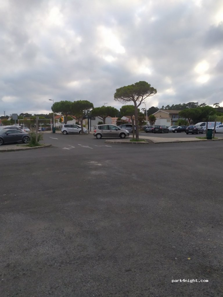(17370) Saint-Trojan-les-Bains - 50T Boulevard de la Plage — foto