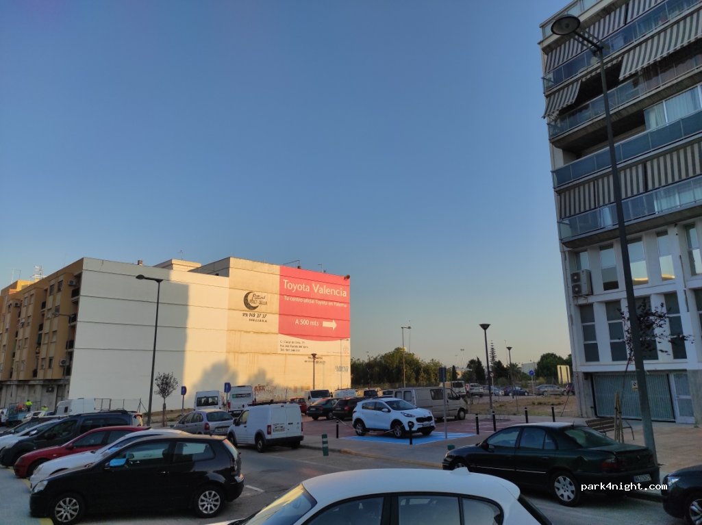 (46980) Paterna - 27 Carrer de les Roses — foto