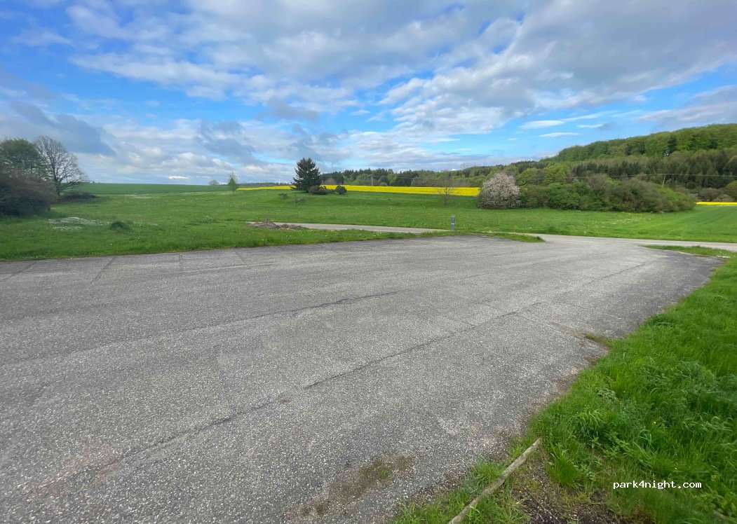 Wanderparkplatz Beuren — foto 2