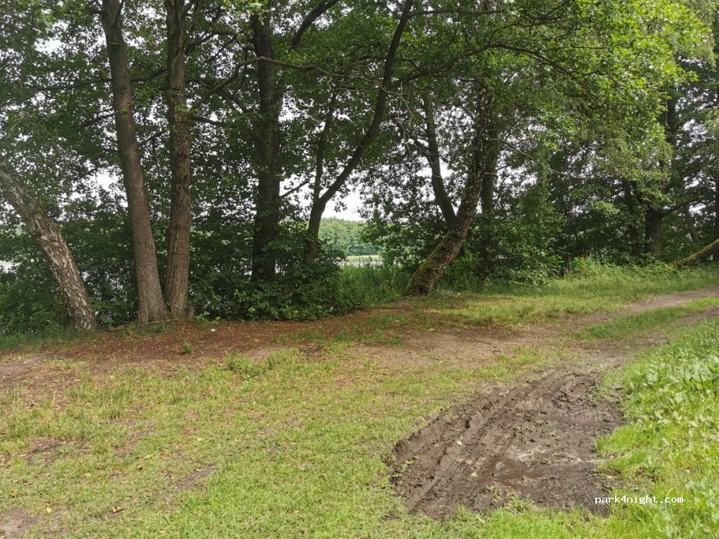 (12-122) Warchały - 26 Zaciszna — foto