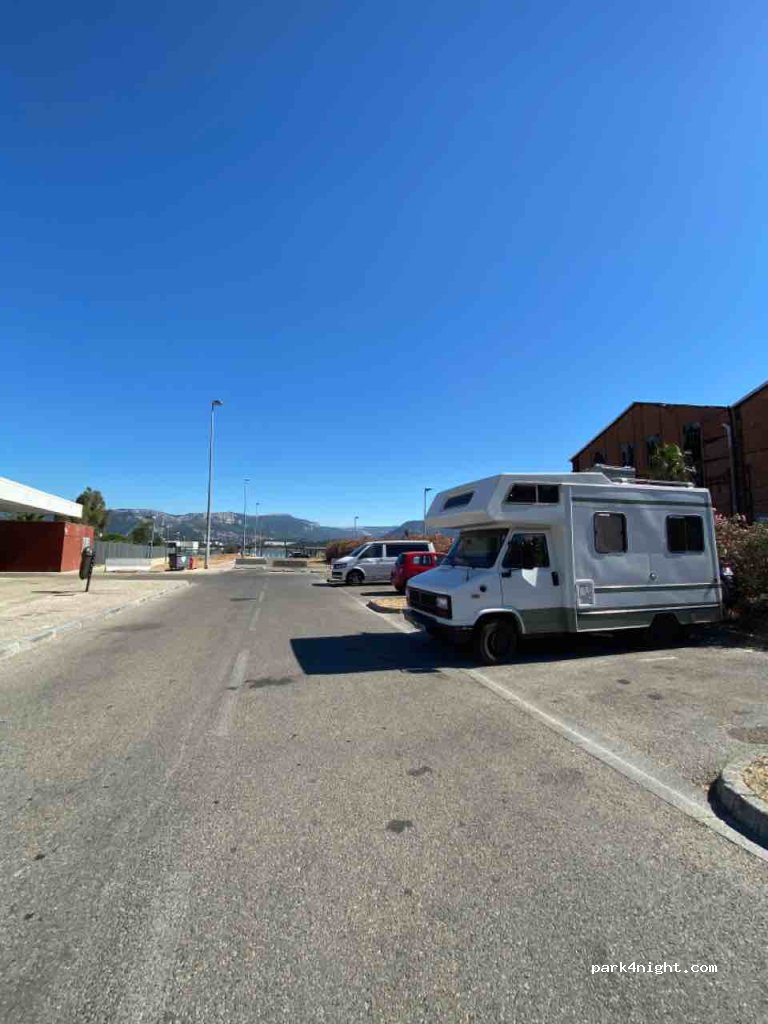 (83500) La Seyne-sur-Mer - 650 Cours Toussaint Merle Maire — foto