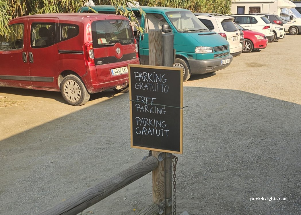 Pàrquing Portlligat — foto 3