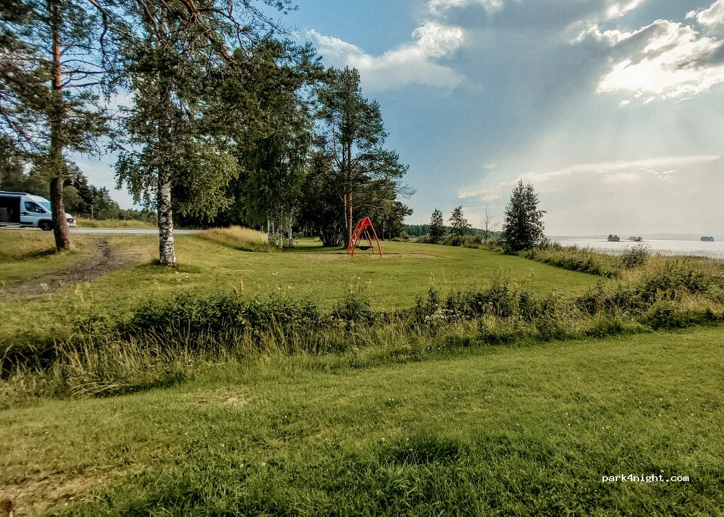 (935 32)  - 61 Rislidenvägen — foto 5