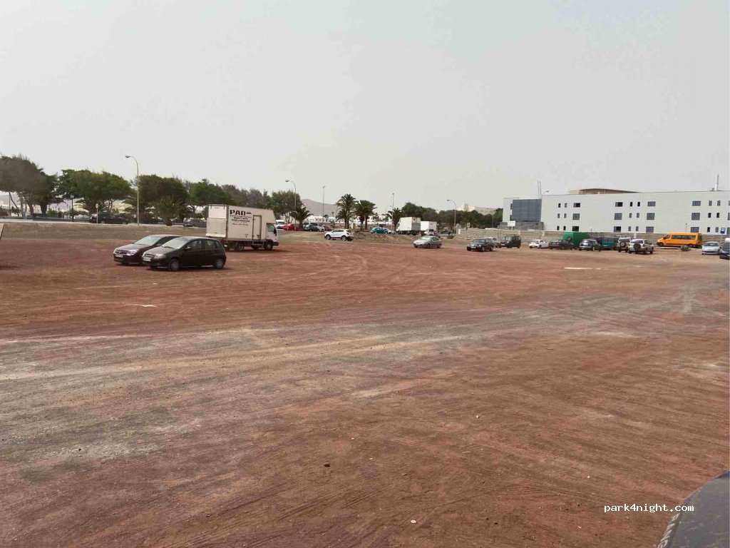 (35500) Arrecife - 99 Triana — foto