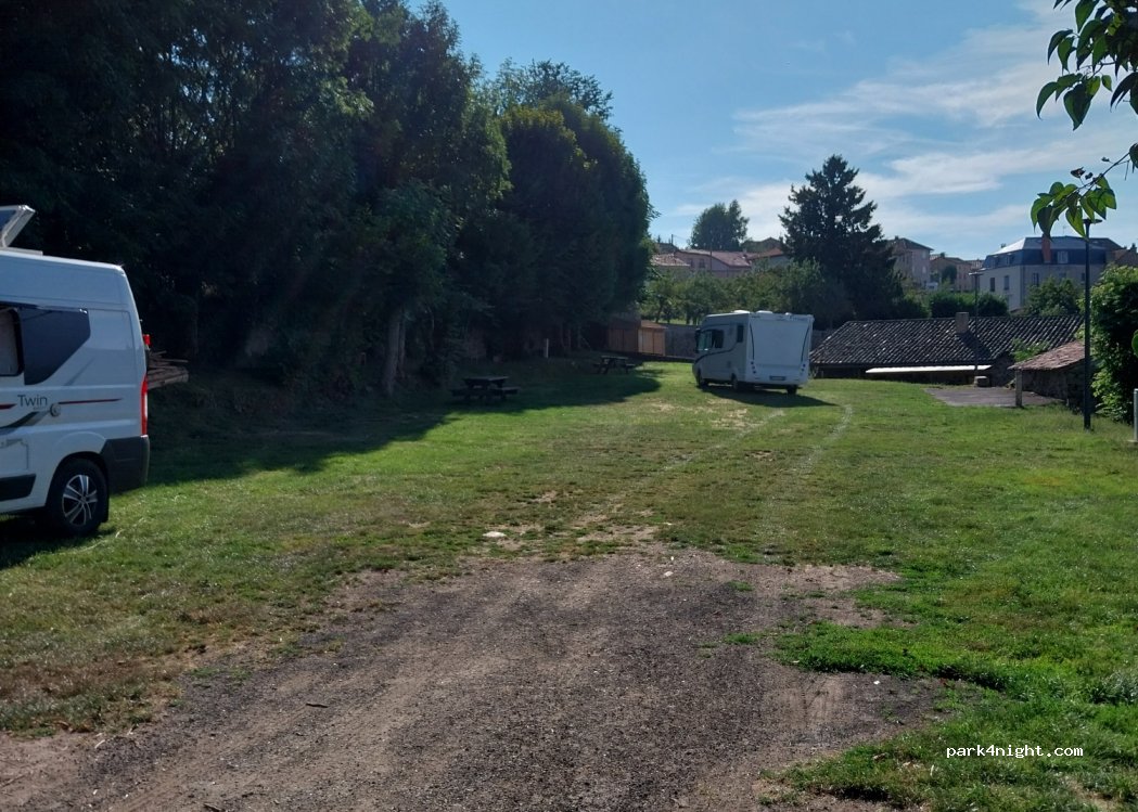 (43300) Pinols - Le Bourg — foto 2