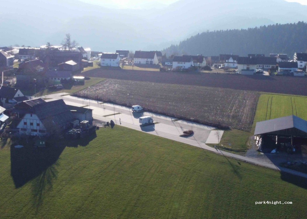 Wohnmobilstellplatz Aichhalden — foto 2