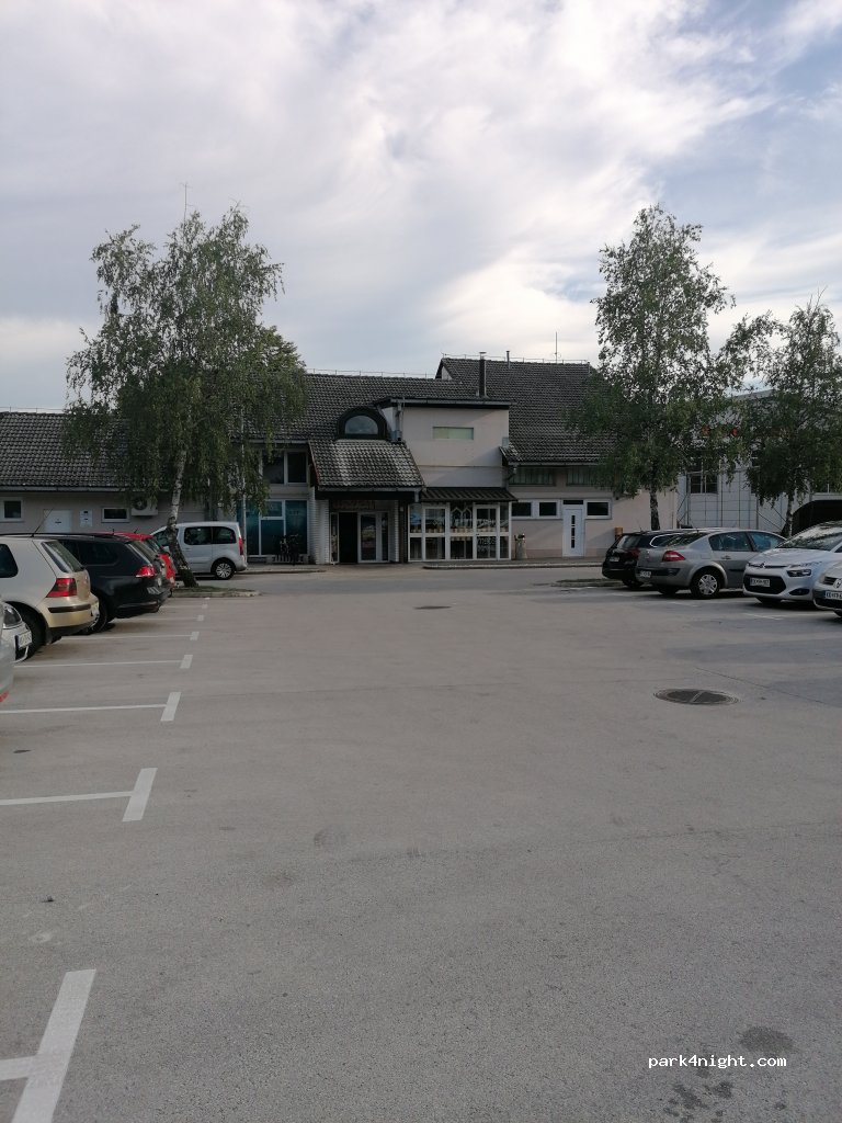 (8290)  - 3 Ob gozdu — foto 2