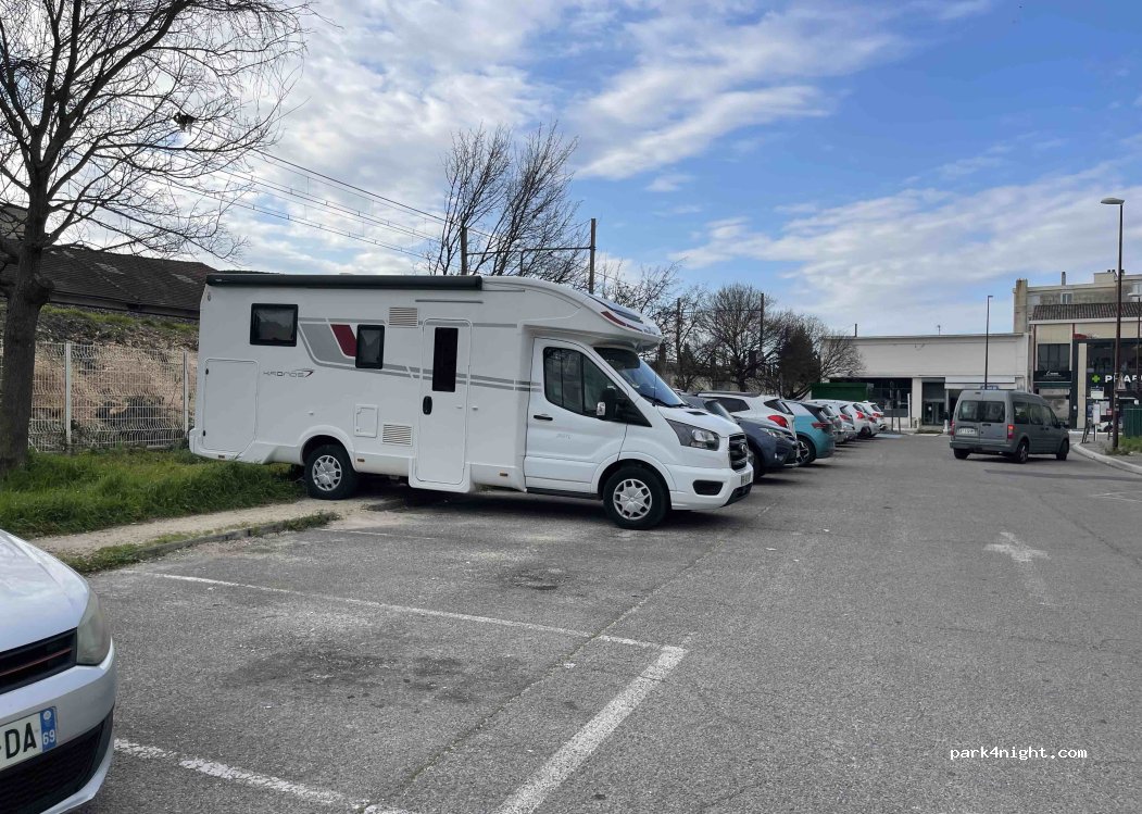 (84000) Avignon - Rue Jacques Tati — foto 5