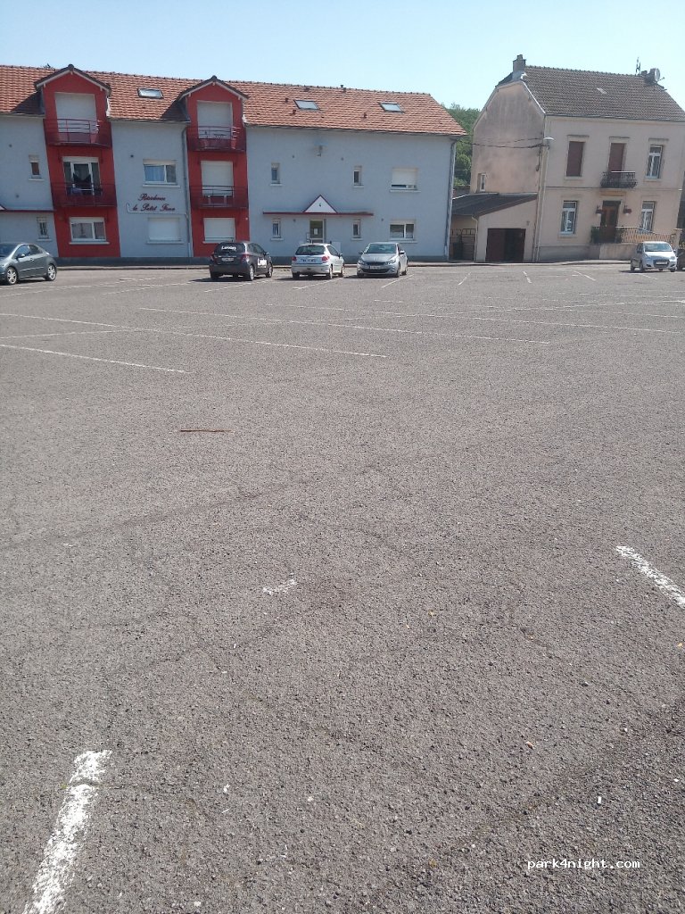 (54730) Gorcy - 8 Rue du Château — foto 2