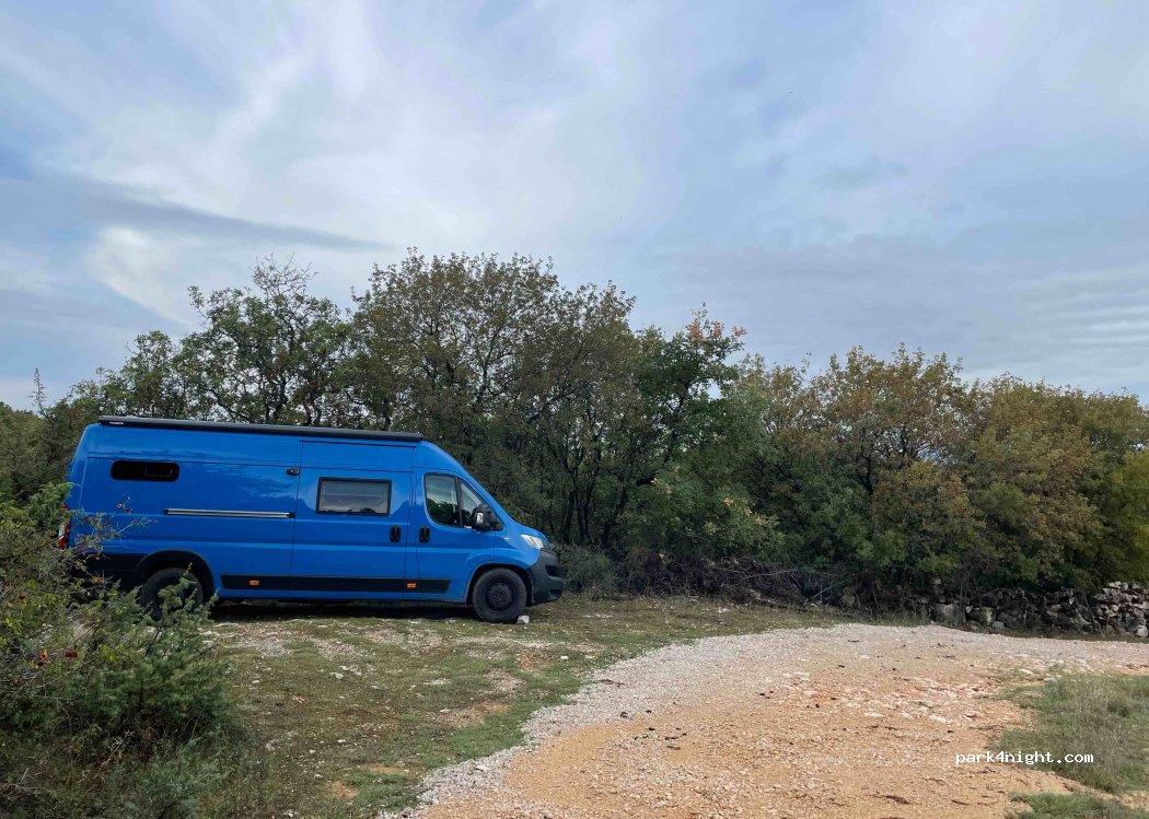 (51516) Vrbnik - Unnamed Road — foto 3