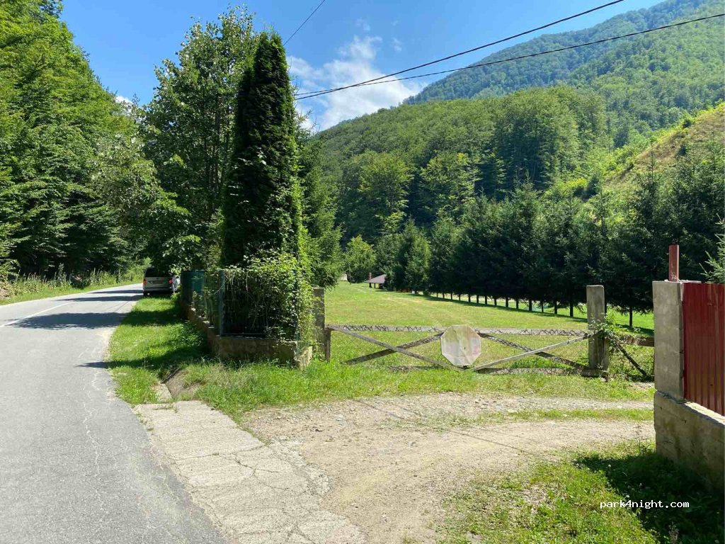 () Cugir - DJ704 — foto 2