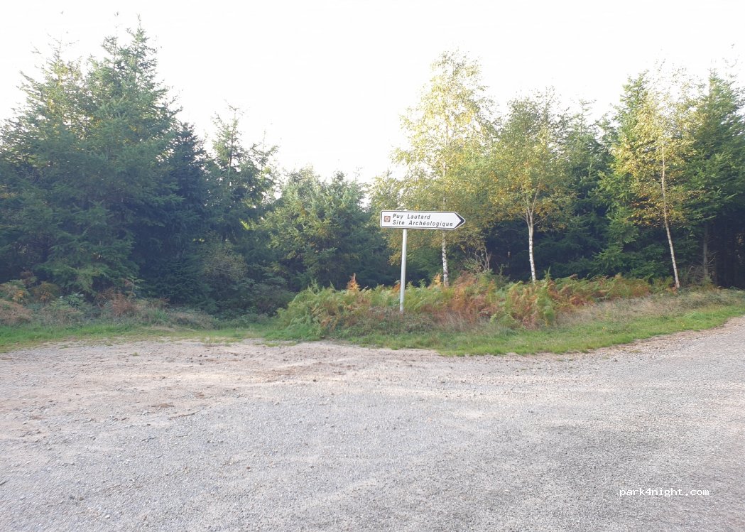 (23460) Saint-Pardoux-Morterolles - Unnamed Road — foto