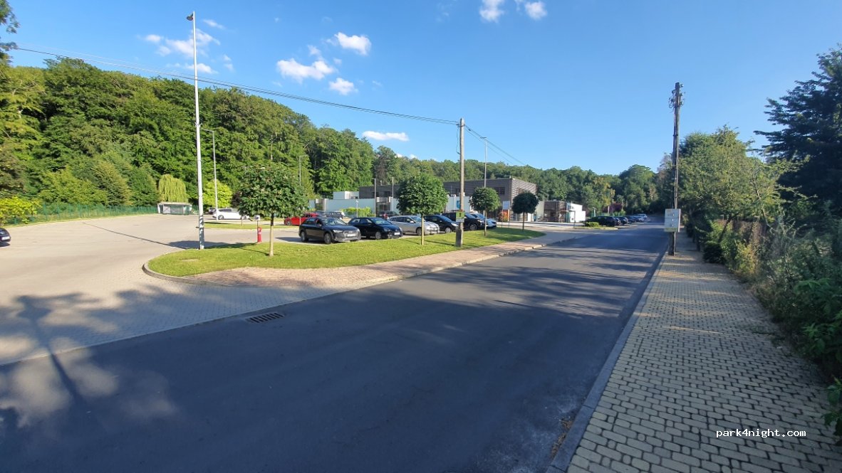 (55-100) Trzebnica - 1 Stawowa — foto