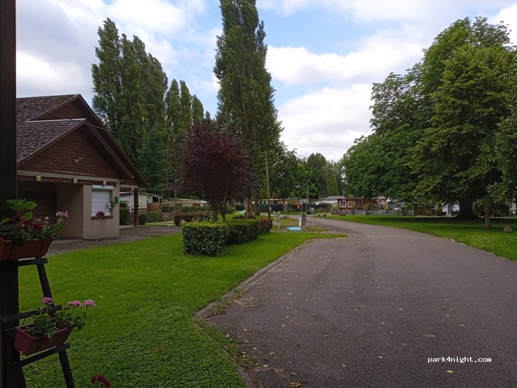 Camping Les Marronniers** — foto 2