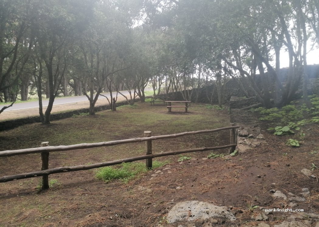 Merendero Las Cuatro Esquinas — foto 4