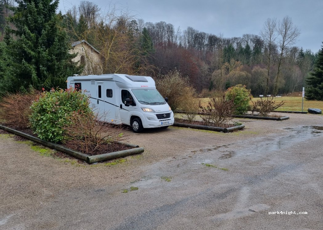 Aire de camping-car Val-et-Châtillon — foto