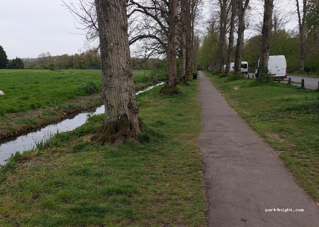 (BN18 9PA)  - Mill Road — foto 4