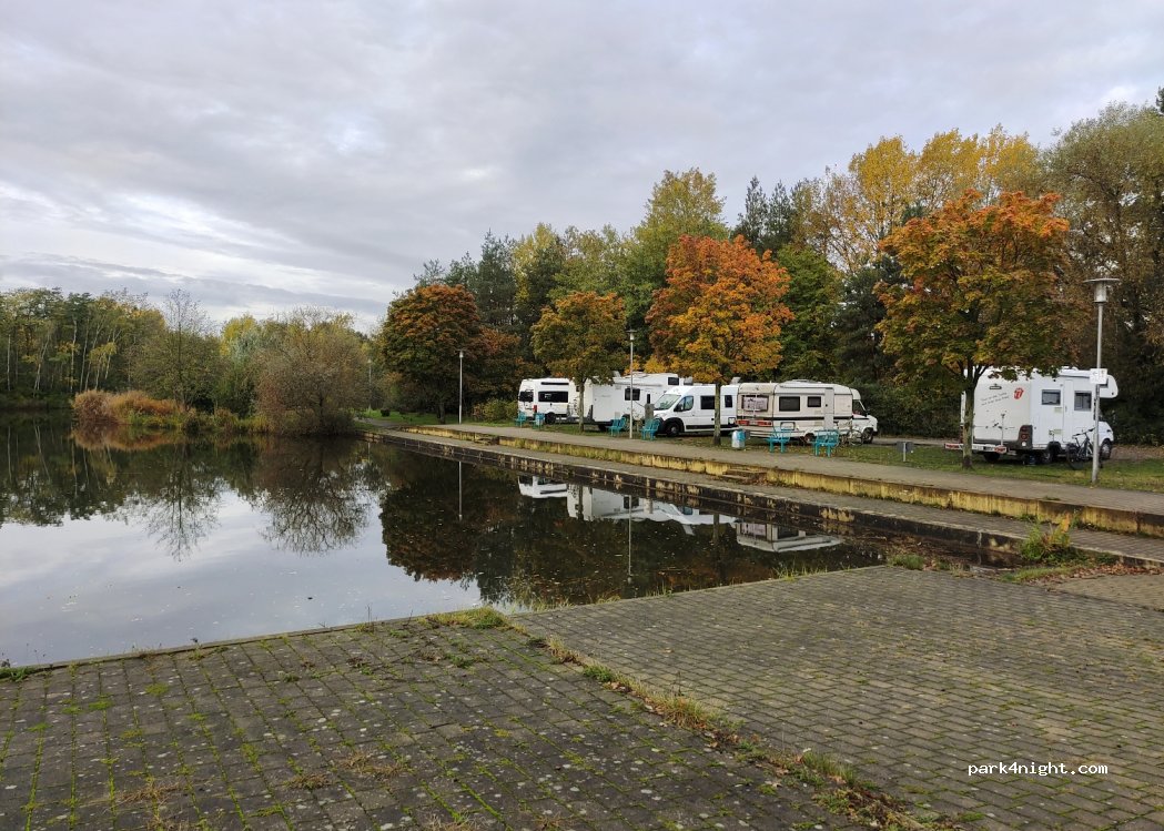 Wohnmobilstellplatz am Lausitzbad — foto 4