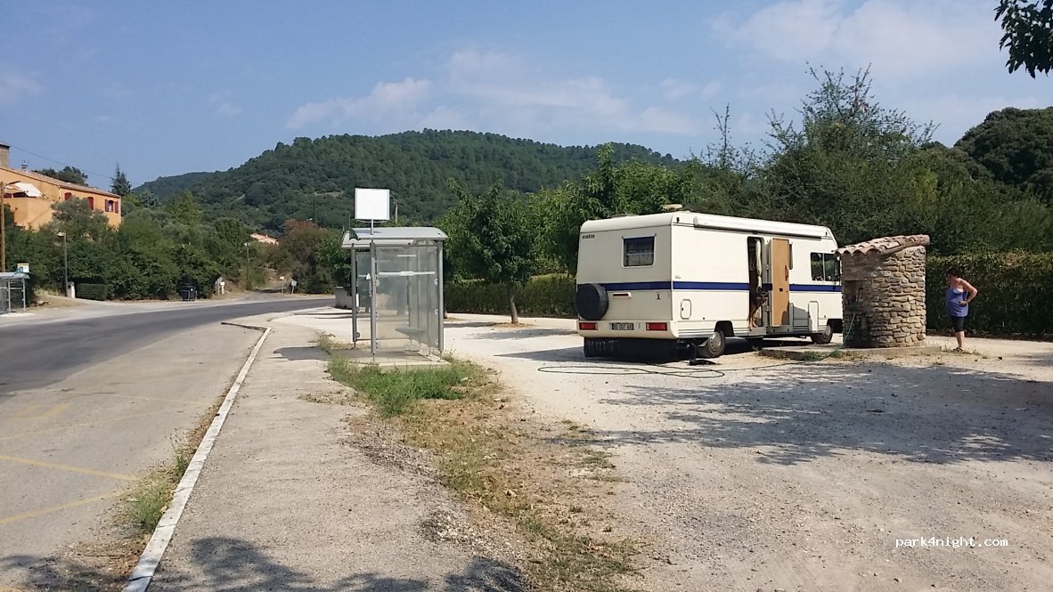 (30960) Les Mages - Rue du Moinas — foto
