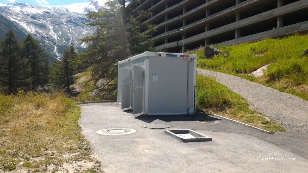 Wohnmobil Stellplatz Saas Fee — foto 2