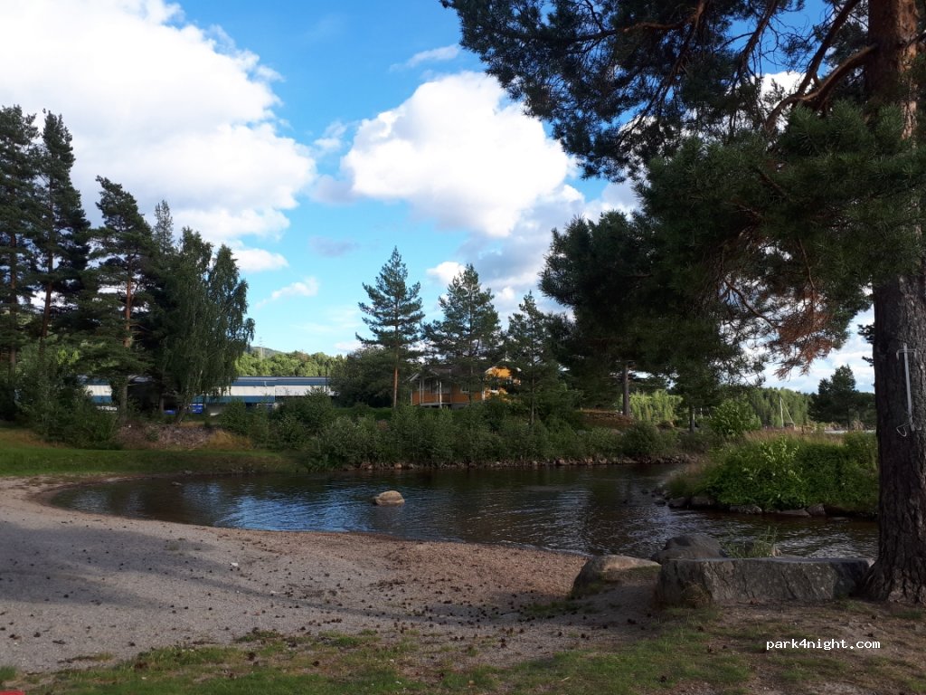 (3683)  - 52 Brygge Vegen — foto