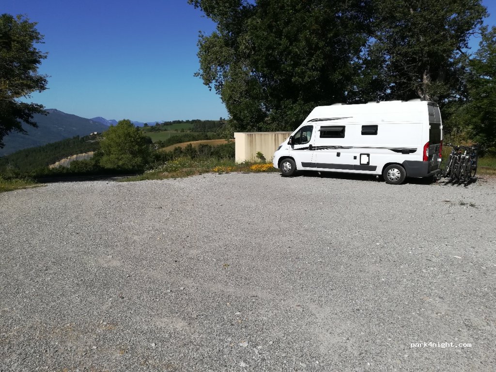 (05200) Puy-Sanières - — foto