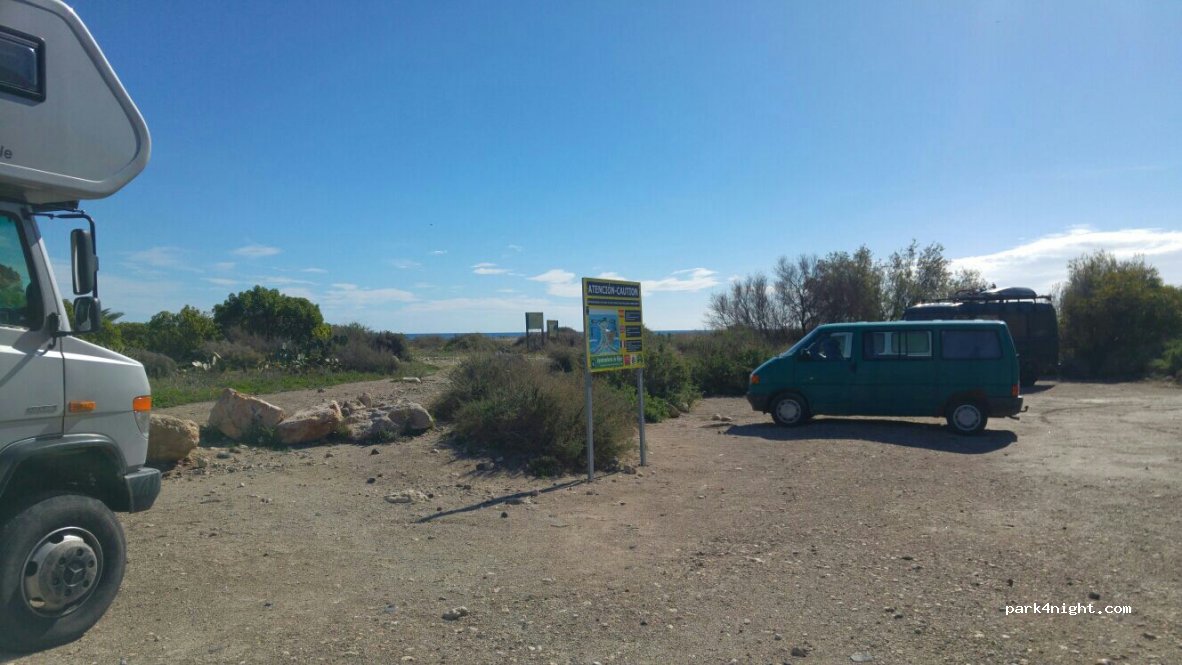(04149) Agua Amarga - 25 Calle Ensenada — foto