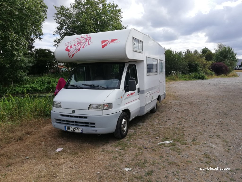 (02800) La Fère - 42 Faubourg Saint-Firmin — foto
