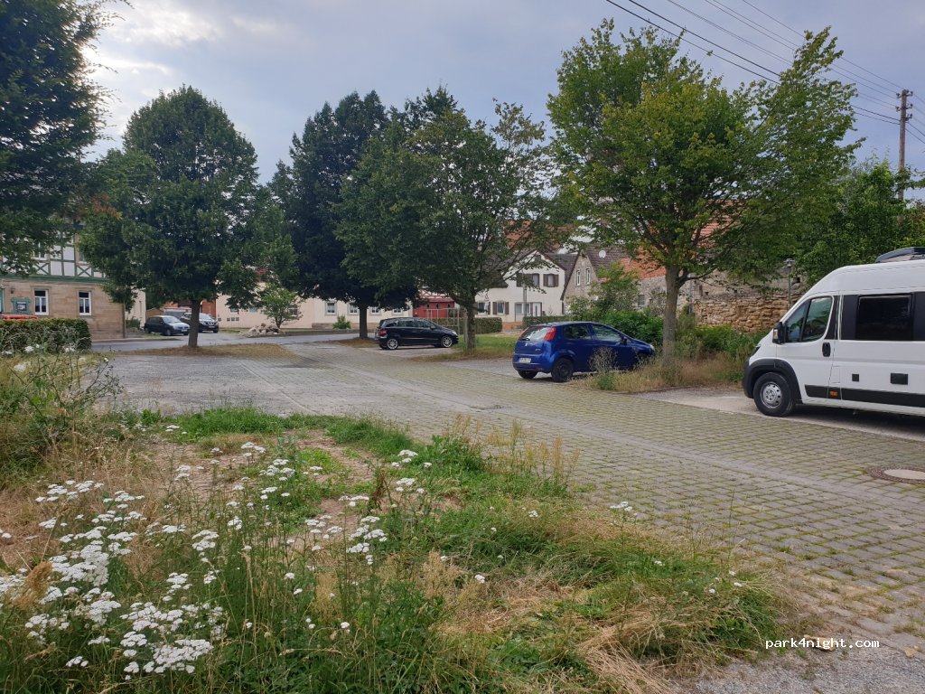 Parkplatz Rügheim — foto
