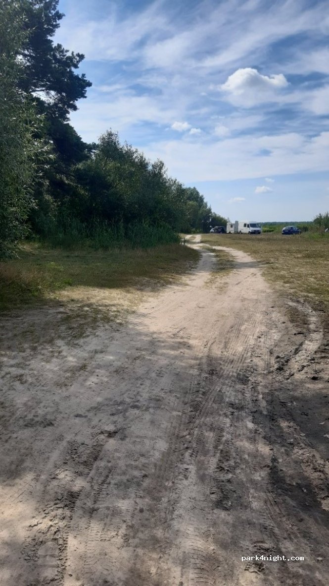 (26-432)  - Unnamed Road — foto