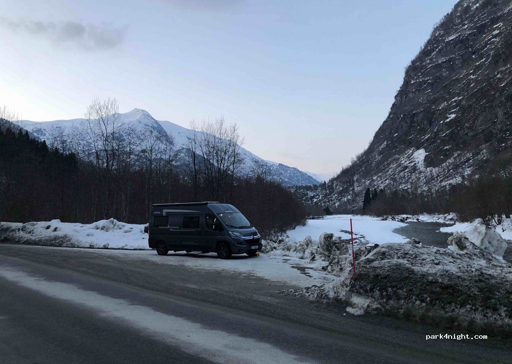 (6868)  - Primær Fylkesveg 604 — foto