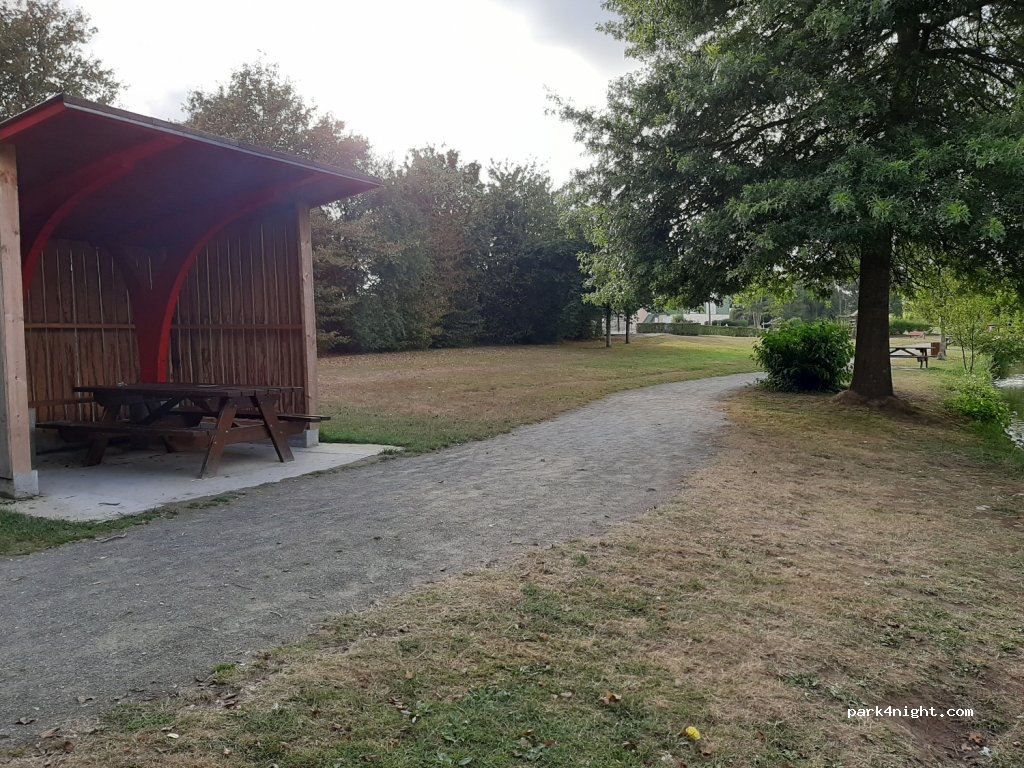 Camping Municipal Ceaucé — foto 2