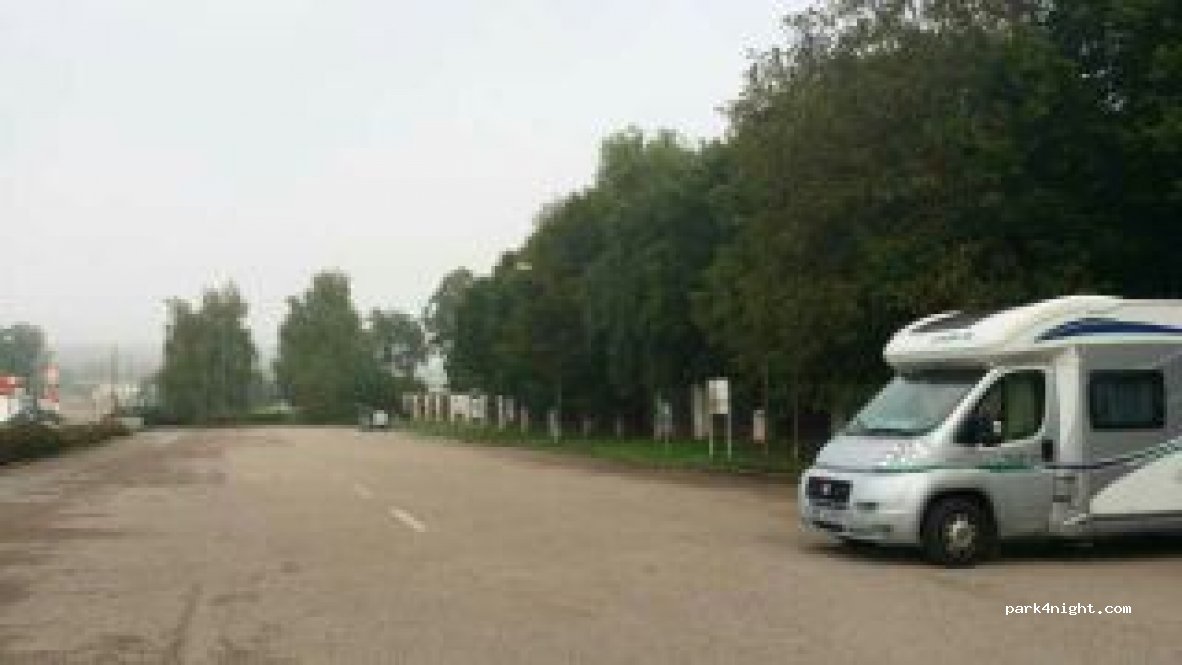 (503 51) Chlumec nad Cidlinou - Pražská — foto