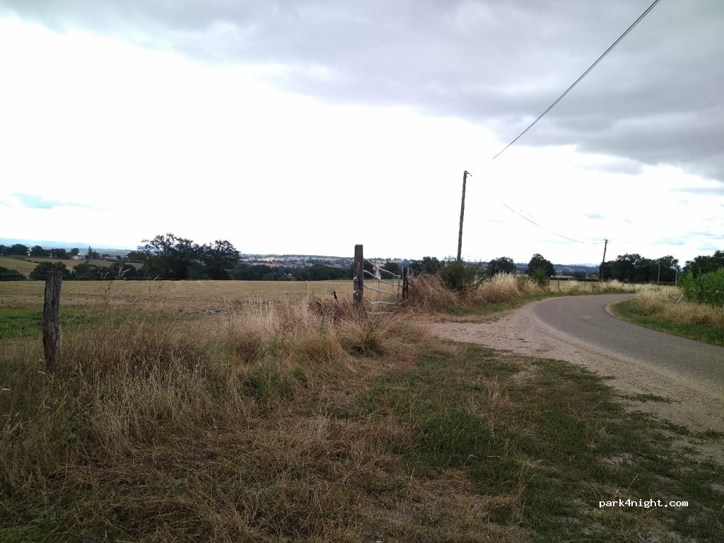 (42640) Noailly - 835 Saint-Julien Est — foto