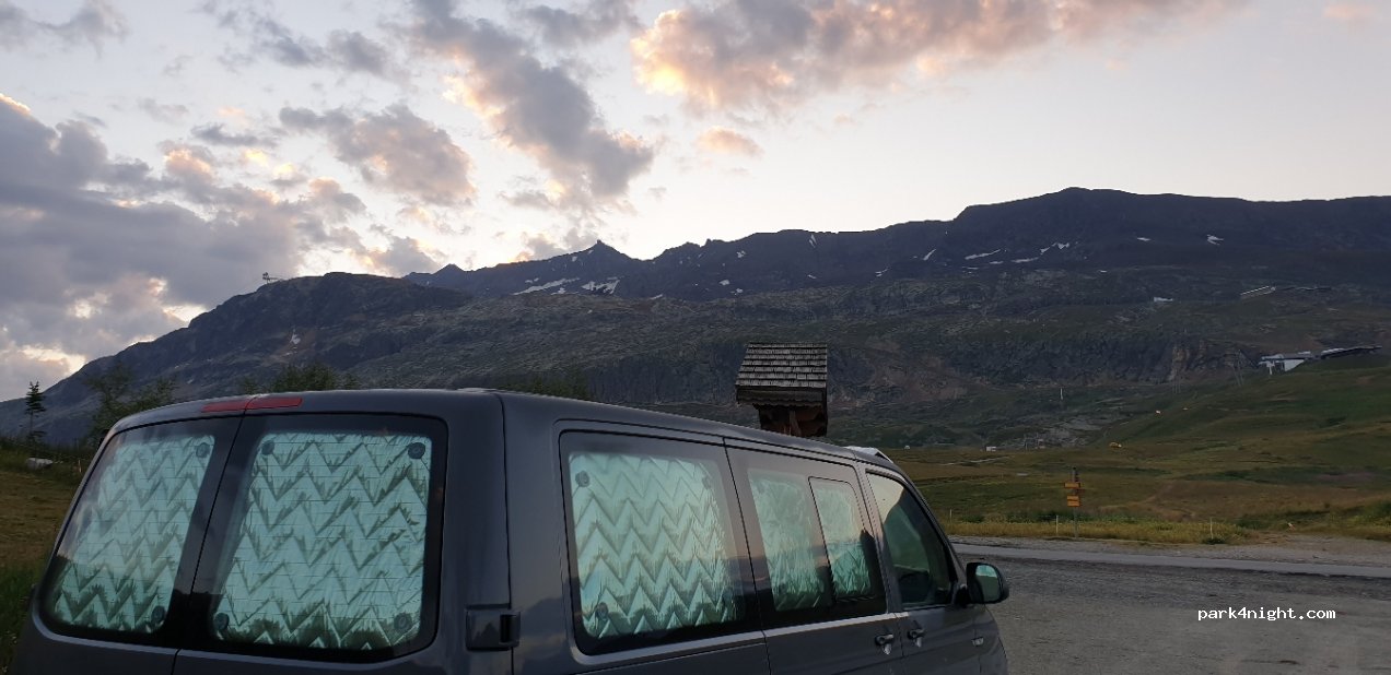 (38750) Huez - Route des Lacs — foto