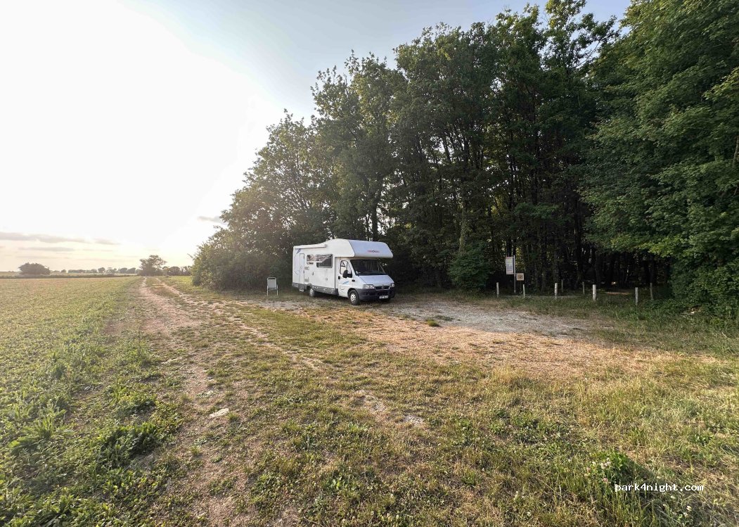 (16140) Tusson - D61 — foto 5