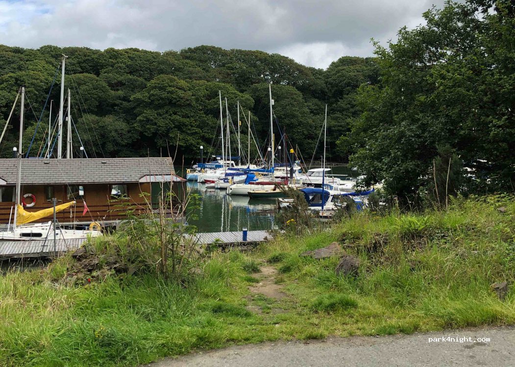 (SA73 1PW) Milford Haven - Gaddarn Reach — foto