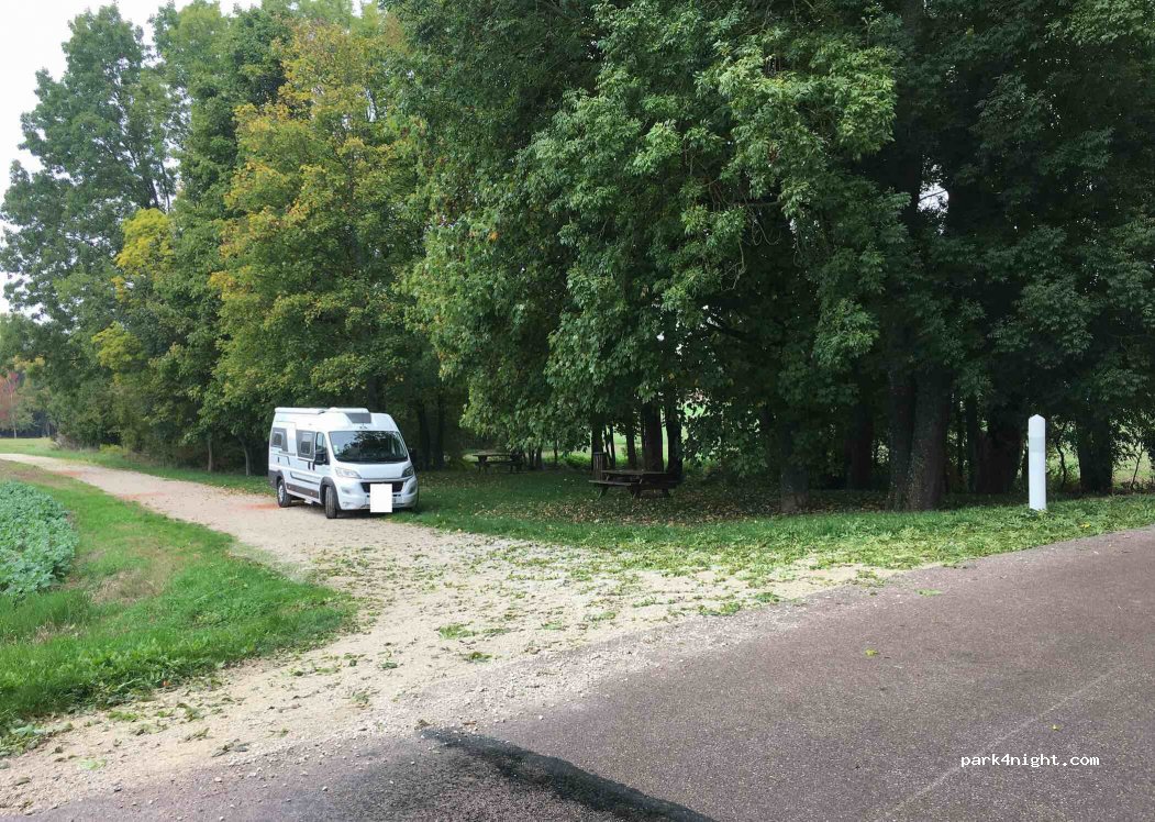 (10200) Meurville - D44B — foto