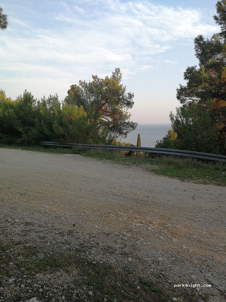 (51550) Mali Lošinj - 6 Ulica Sunčana uvala — foto