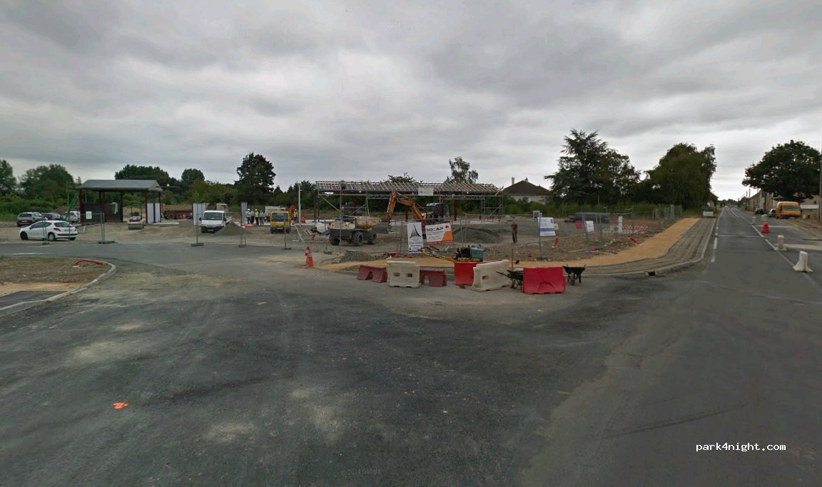(37500) Chinon - 1 Rue René Cassin — foto