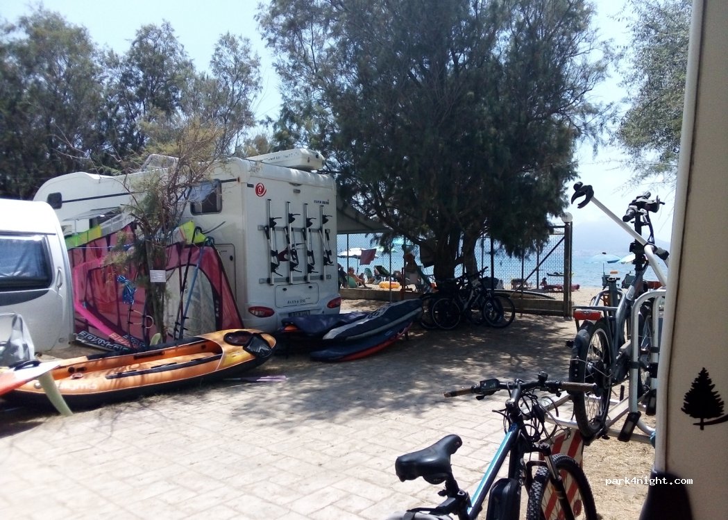 Erodios Camping — foto
